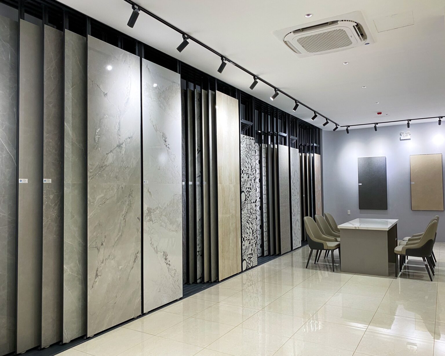 MÔ HÌNH NỘI THẤT TÙY CHỈNH: MỘT MŨI TÊN TRÚNG NHIỀU ĐÍCH CỦA PHÚC MỸ GIA 12 1 20240718155435024 VIBE exhibitor 3