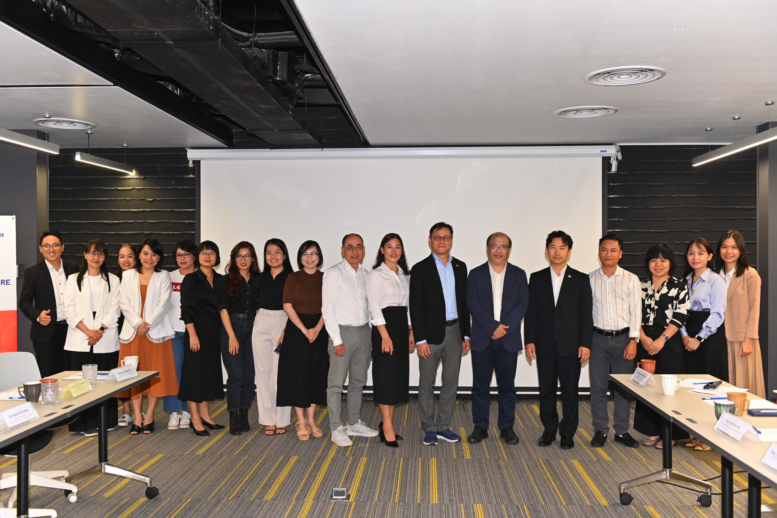 GẶP GỠ BÁO CHÍ TRƯỚC THỀM KHAI MẠC TRIỂN LÃM VIBE 2024 1 1 20240918172420824 DSC 5034 scaled
